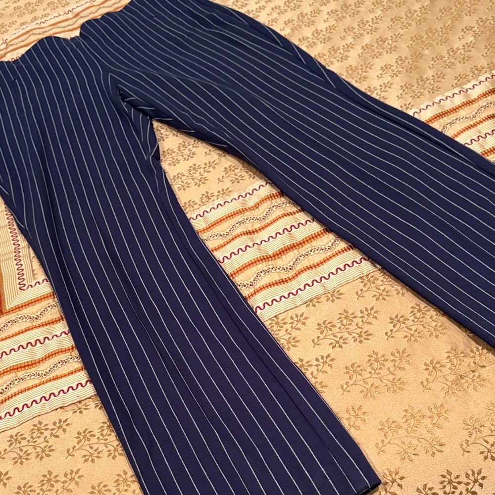 NWT Chico's Navy Striped Straight Leg Pants, Juliet Style, So Slimming, 0.5 (6R)